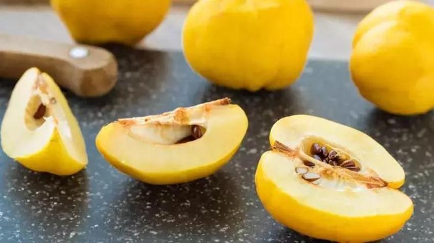 Yerken üzerine bir de limon sıkın: Kışın yiyeni ne grip yakalıyor, ne boğaz ağrısı!
