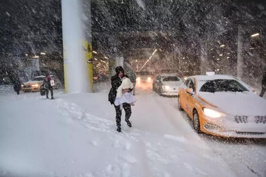 Perşembeden Pazara kar geliyor: Okullar yılbaşından önce tatile girebilir! Meteoroloji: Yüklü miktarda kar yağışı var!