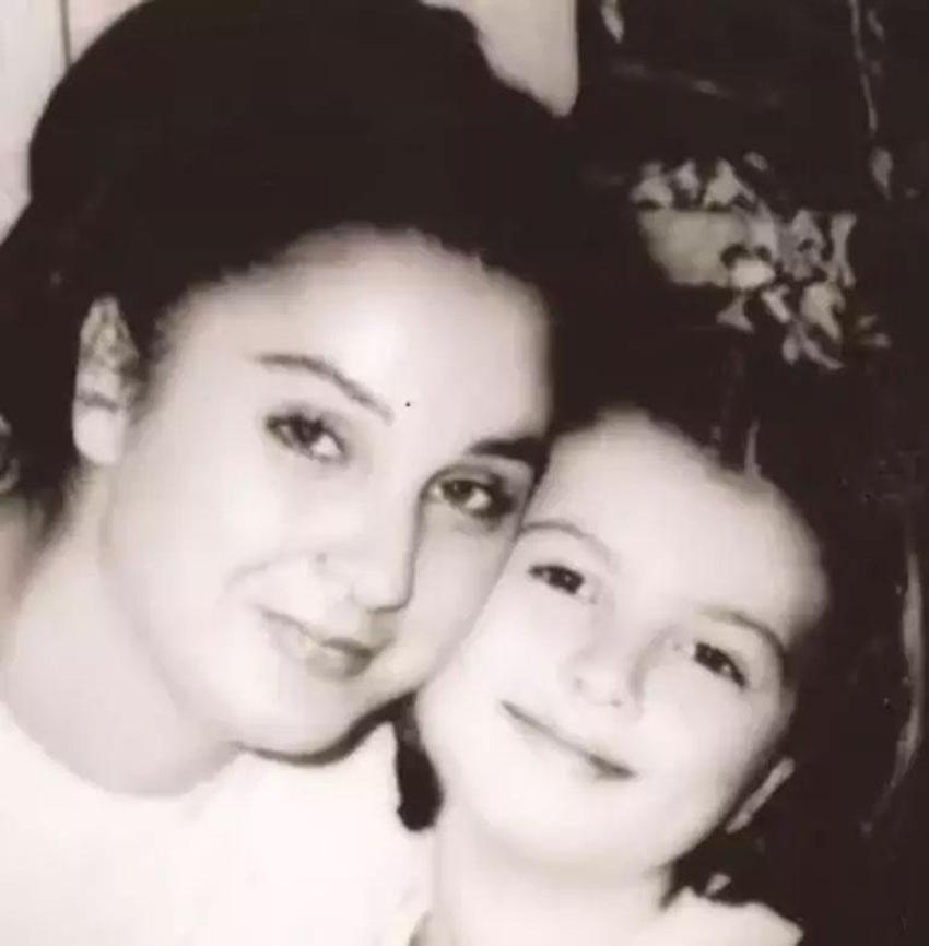 Ünlü oyuncunun anne hasreti dinmiyor:  Bu dünyada bana cenneti yaşattın