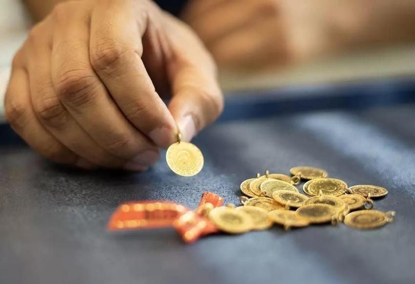Altın fiyatlarında yeni rekorun ilk adımı bu hafta geliyor! Uzmanı açıkladı: Gram altın seçim öncesi 2250 TL'yi görebilir!