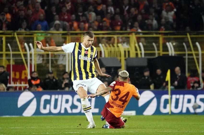 Fenerbahçe-Galatasaray derbisi beklentileri karşılamadı! Gol değil faul rekoru kırıldı