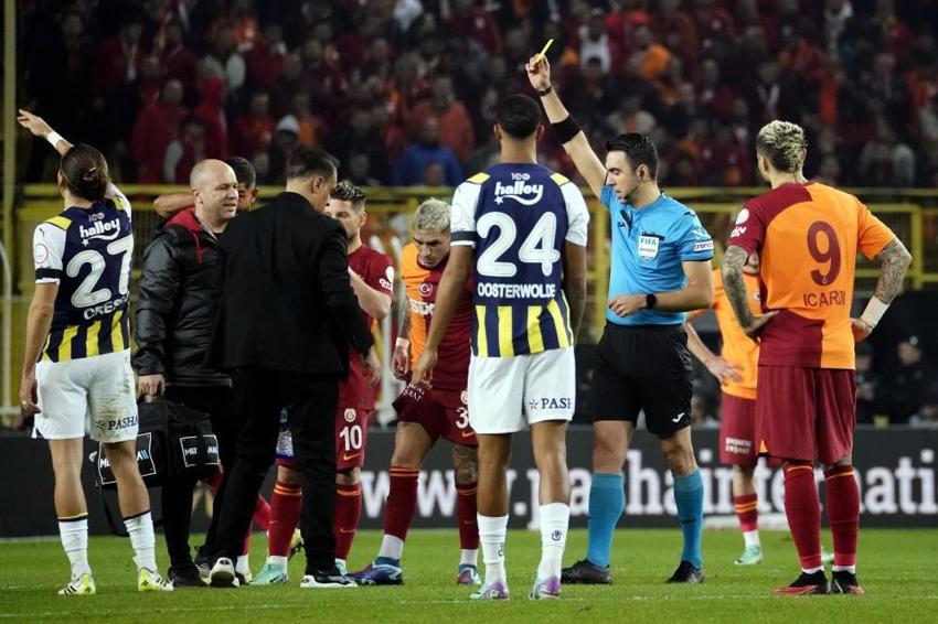 Fenerbahçe-Galatasaray derbisi beklentileri karşılamadı! Gol değil faul rekoru kırıldı