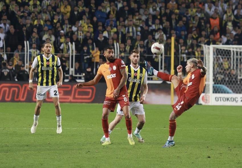 Penaltı ve kırmızı kart tartışmaları Fenerbahçe-Galatasaray derbisine damga vurdu! İşte derbideki tartışmalı pozisyonlar...