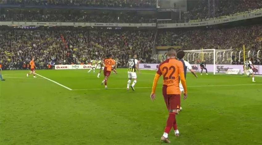 Penaltı ve kırmızı kart tartışmaları Fenerbahçe-Galatasaray derbisine damga vurdu! İşte derbideki tartışmalı pozisyonlar...