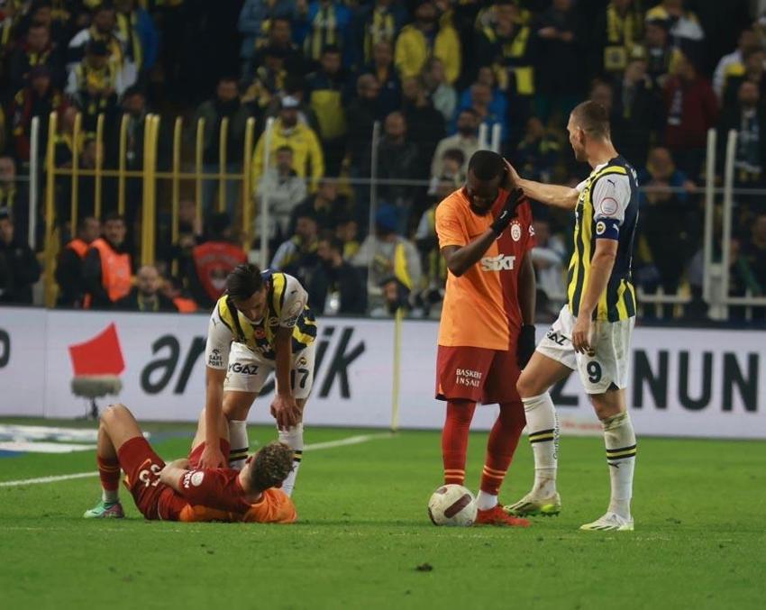 Penaltı ve kırmızı kart tartışmaları Fenerbahçe-Galatasaray derbisine damga vurdu! İşte derbideki tartışmalı pozisyonlar...