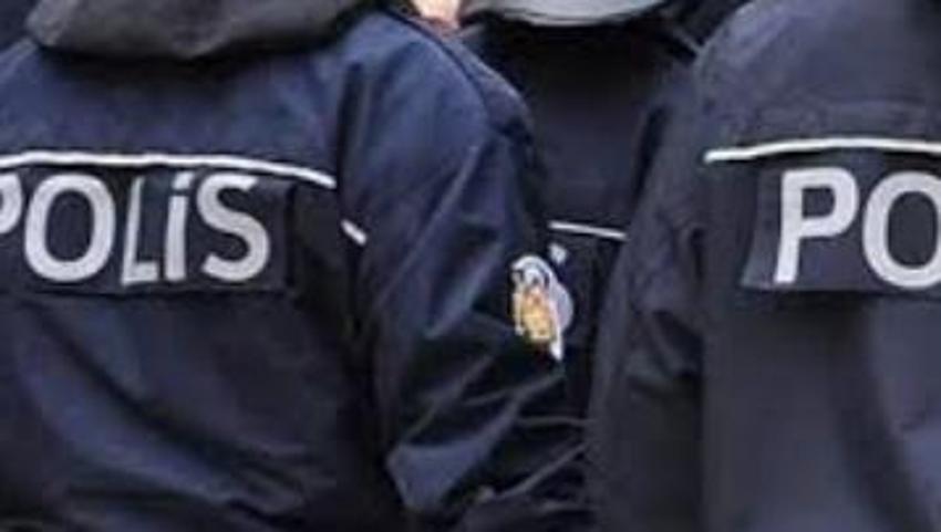 Yeni polis kıyafeti Resmi Gazete’de! Polis kıyafetleri değişiyor mu? Emniyet kıyafet yönetmeliğine göre yeni polis kıyafetleri 2024…