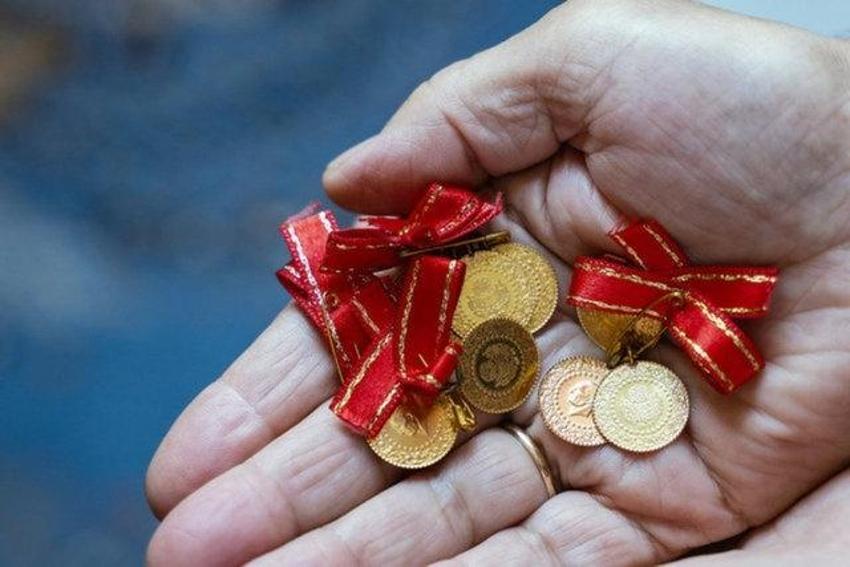 Altın fiyatlarında bu hafta sakin Ocak'ta seviye atlıyor! İslam Memiş: Dolar o tarihte 40 lira olur, borsa yerine faiz var!