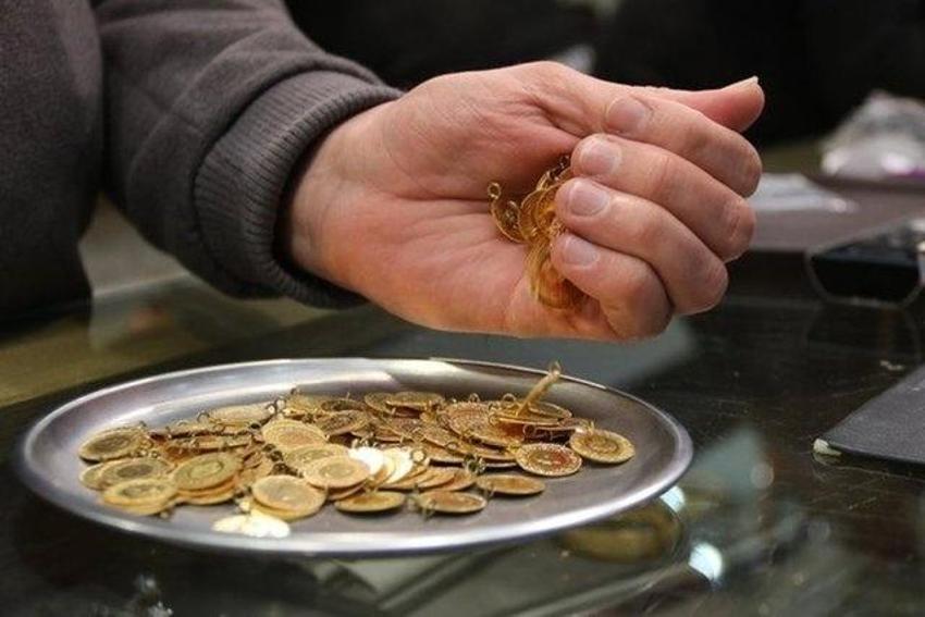 Altın fiyatlarında bu hafta sakin Ocak'ta seviye atlıyor! İslam Memiş: Dolar o tarihte 40 lira olur, borsa yerine faiz var!