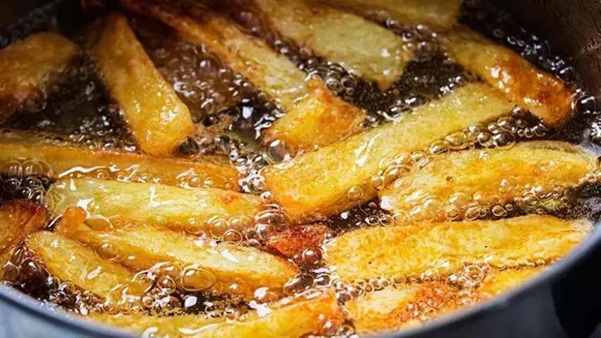 Sağlığımızla oynuyoruz: Market raflarında duruyor, uygun fiyatla sepete giriyor! Hangi yağlar vücuda iyi geliyor?