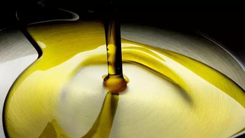 Sağlığımızla oynuyoruz: Market raflarında duruyor, uygun fiyatla sepete giriyor! Hangi yağlar vücuda iyi geliyor?