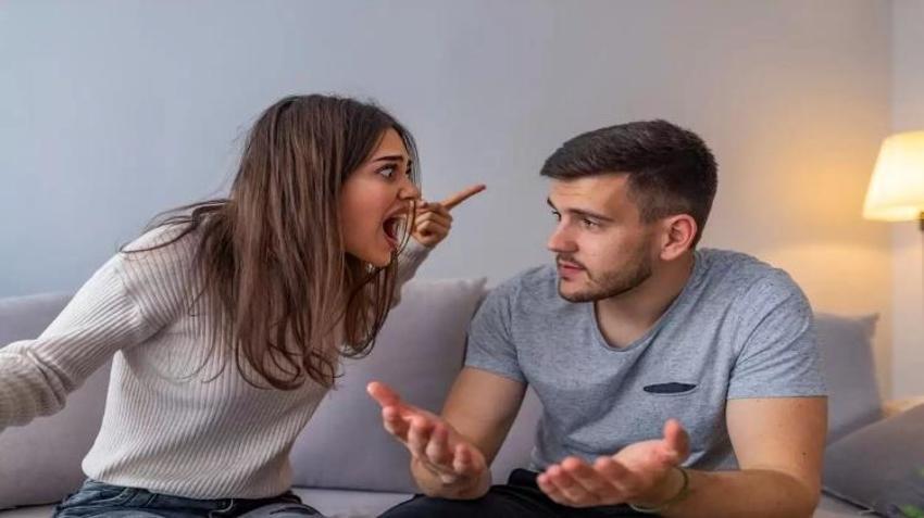 Engellemek yetmiyorsa bunu yapın: Takıntılı aşığı uzaklaştırmak için 3 yöntem!