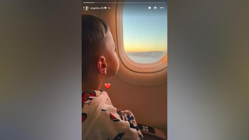 Zaha, Tete, Boey derken yıldız isim ayrılıyor! Taraftar sevinecek, uçaktan bu fotoğrafı paylaştı