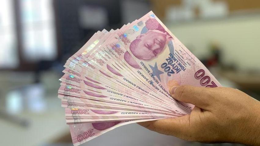 Yılbaşında emekliye ikramiye var mı 2024? Emeklilere yılbaşı ikramiyesi verilecek mi, emekliler yılbaşı ikramiyesi alacak mı?