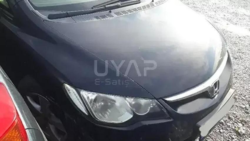 Batan geminin malları bunlar: 58 bin TL'den başlayan otomobiller kapış kapış gidiyor!