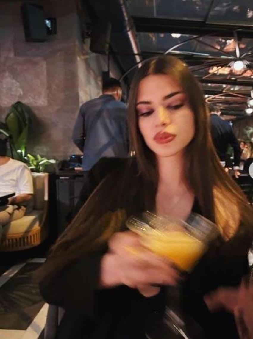 Derin Talu ve sevgilisi panikledi! Biri yüzünü gizledi, diğeri gazetecileri videoya çekti