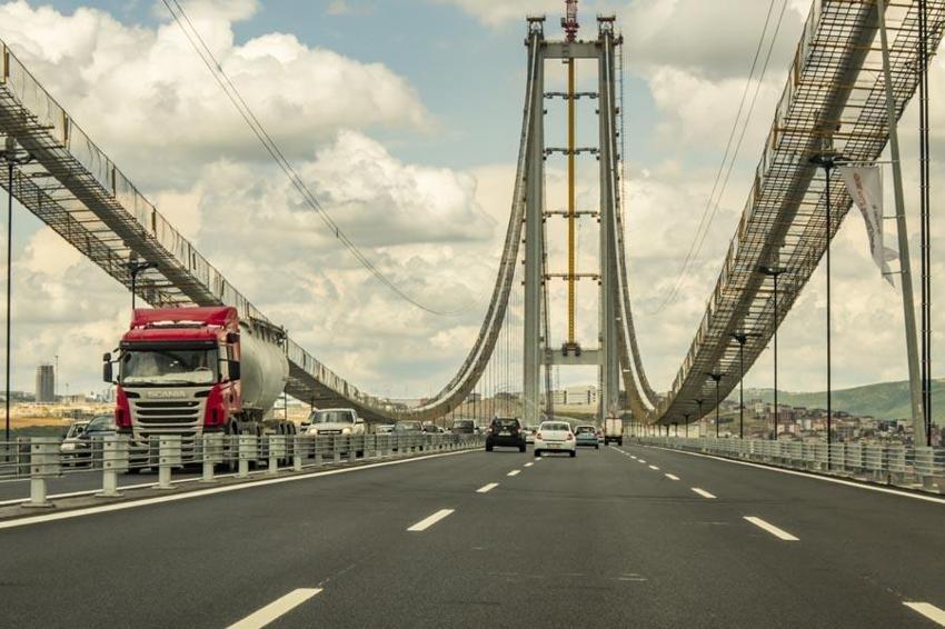 Ehliyet harcı, trafik cezaları, cep telefonu kaydı, köprü geçişi, Motorlu Taşıtlar Vergisi, pasaport harcı! İşte 1 Ocak itibarıyla yeni harç ve tarifeler...