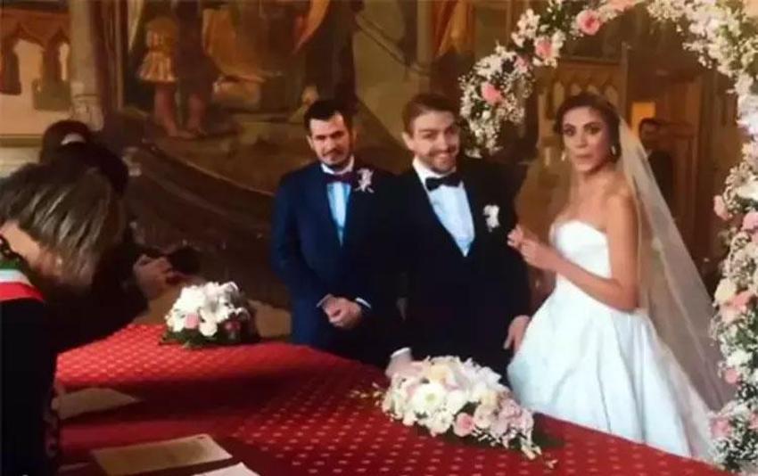 Evliliklerinin 7'nci yılı kutlayan Caner Erkin'den Şükran Ovalı'ya: İyi ki Mihran Ela’mızın annesisin
