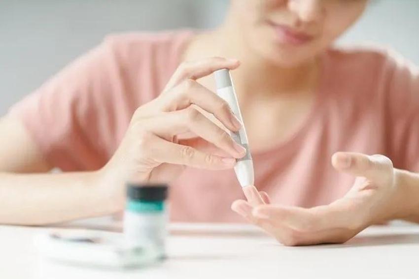 Ayaklarınızda bu durum varsa yüksek şeker riski var!  Bu semptomlar ölümcül olabilir