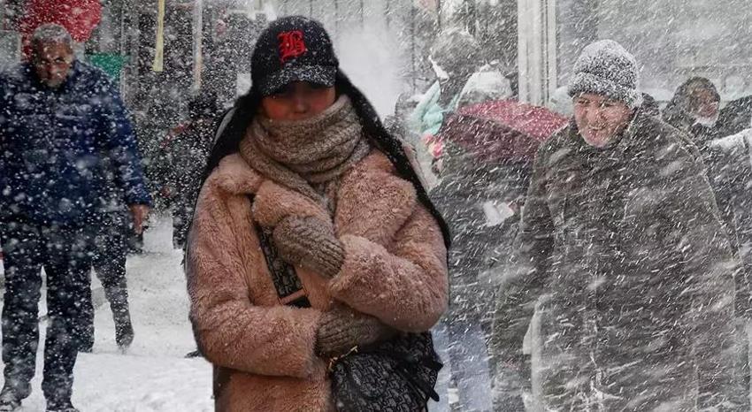 Meteoroloji, AKOM, İBB hepsi ayakta: Kış başlıyor! İstanbul kar yağışı göstere göstere geliyor! 