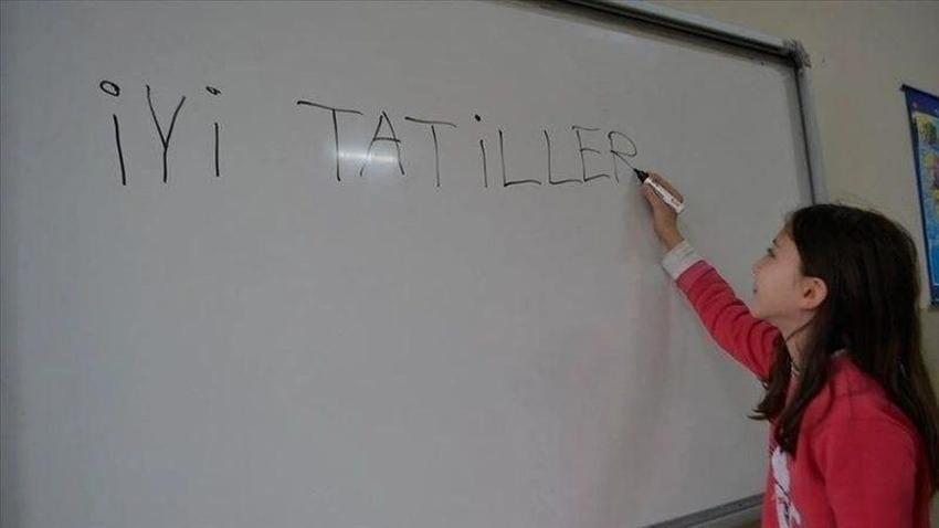 15 tatile kar sürprizi: Sömestr tatili 10 Ocak'ta başlayabilir! Okullar 1 ay tatil olacak mı?