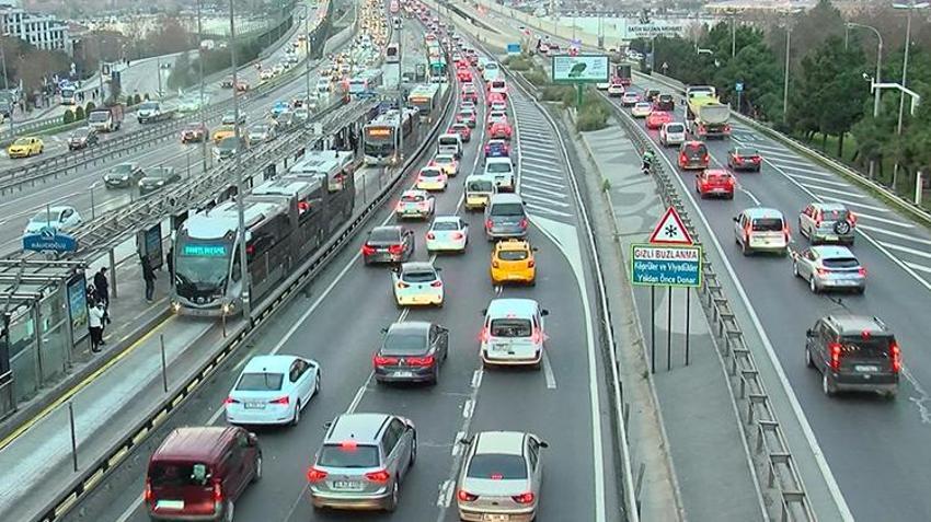 Araç sahipleri dikkat! Trafikte hesap değişti, artık en ucuzu 3 bin 706 TL