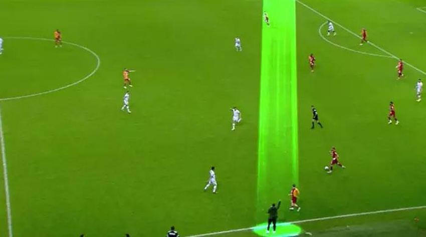 Galatasaray-Konyaspor maçına damga vuran pozisyon! Goller öncesi faul: Bu çok net penaltı