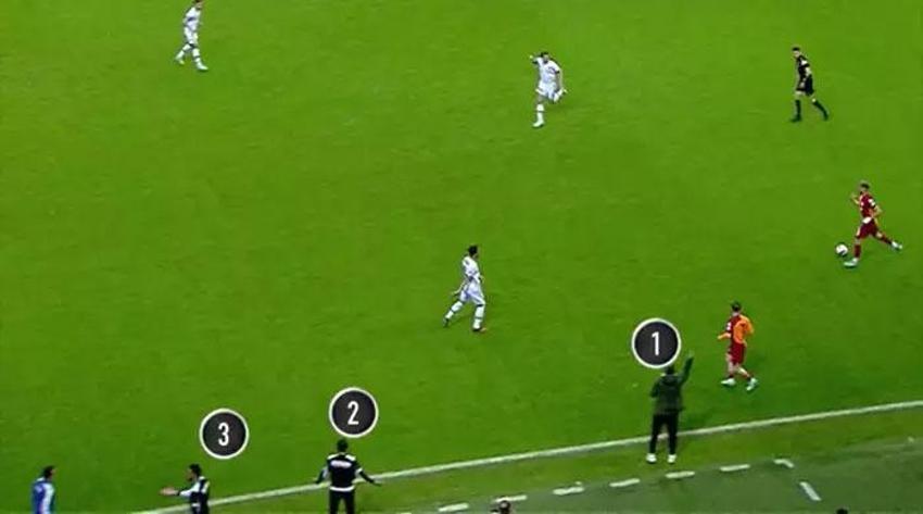 Galatasaray-Konyaspor maçına damga vuran pozisyon! Goller öncesi faul: Bu çok net penaltı