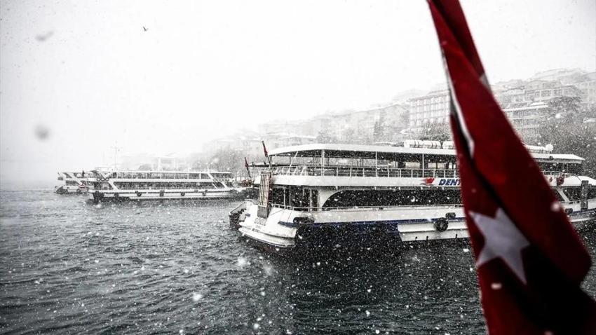 Sistem değişti, İstanbul'a kar yağışı başladı! Hafta sonu tatili Cuma'dan başlayacak: Ankara, Bursa, Bolu, İstanbul'a tane tane yağacak!