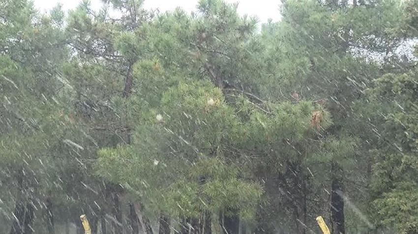 Kar yağışı İstanbul'da baÅŸladı! Valilik, AKOM ve MGM'den son dakika uyarısı geldi, 39 ilçede lapa lapa kar yaÄŸacak