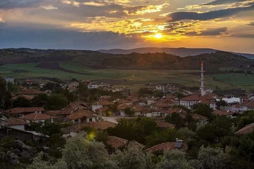 Kadınlar erkeklerden daha uzun yaşıyor! Türkiye'nin en uzun yaşam süresine sahip şehri belli oldu! İşte liste