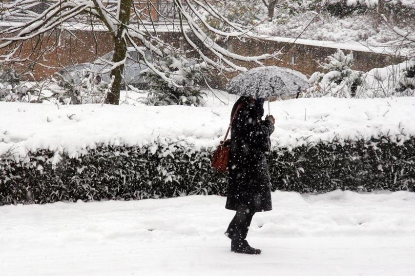 Kar yağışı daha yoğun ve şiddetli olacak! Meteoroloji hava durumu raporunu açıkladı, bölge bölge uyardı
