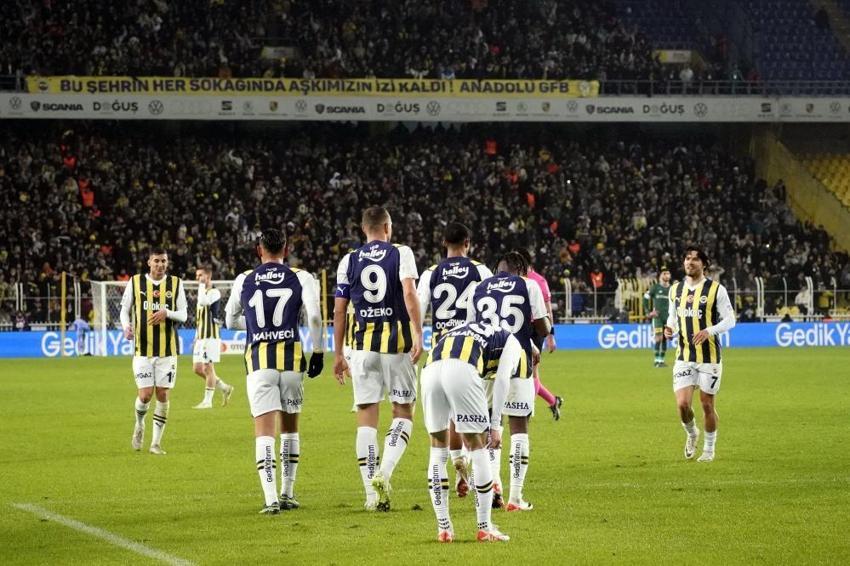 İsmail Kartal forma giydirmedi! Erol Bulut Fenerbahçe'nin yıldızını İngiltere'ye götürüyor