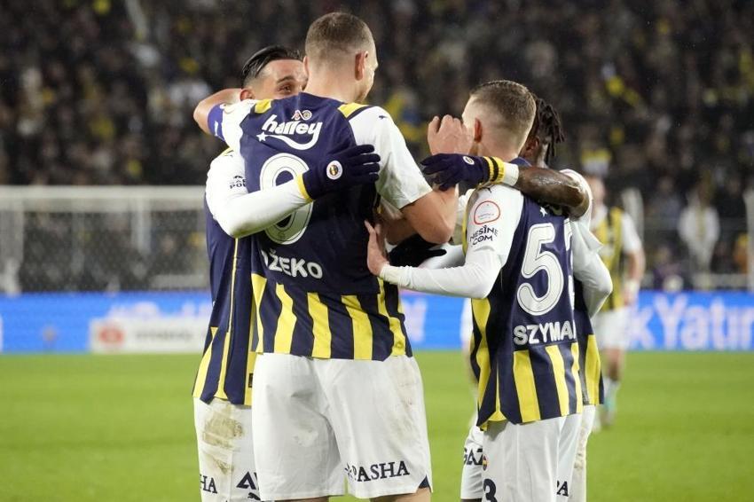İsmail Kartal forma giydirmedi! Erol Bulut Fenerbahçe'nin yıldızını İngiltere'ye götürüyor