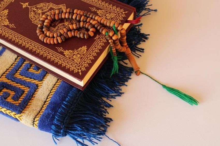 Regaip kandili zikirleri | Regaip Kandili gecesi çekilecek zikirler ve tesbihler nelerdir? Regaip kandili zikir ve duaları REGAİP KANDİLİ'NDE ÇEKİLECEK TESBİHLER