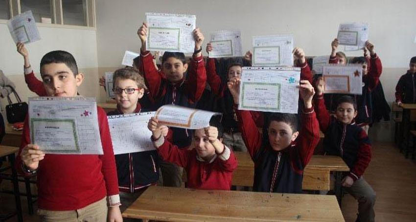 Teşekkür belgesi kaç puanla alınır 2024? Teşekkür belgesi hesaplama: Teşekkür belgesi için ortalama kaç olmalı? MEB liste ortaokul teşekkür belgesi puanı