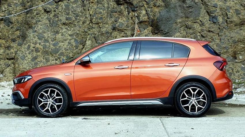 Fiat Egea Cross fiyatı imkanlarla dolu; Ocak ayı deliliği resmen başladı