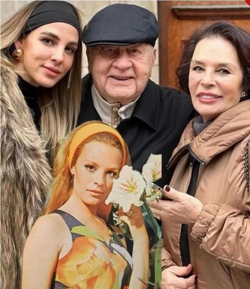 Aslışah Alkoçlar'dan annenesi Hülya Koçyiğit'e gönderme! "30 yıl önceki hali"