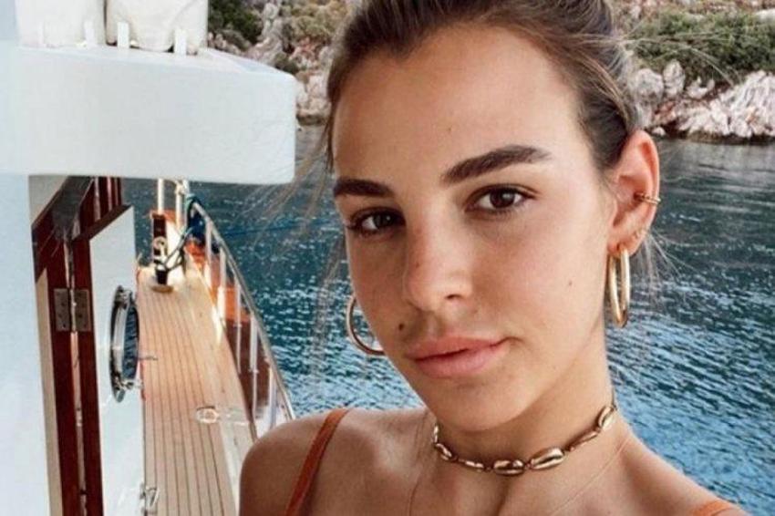 Aslışah Alkoçlar'dan annenesi Hülya Koçyiğit'e gönderme! "30 yıl önceki hali"