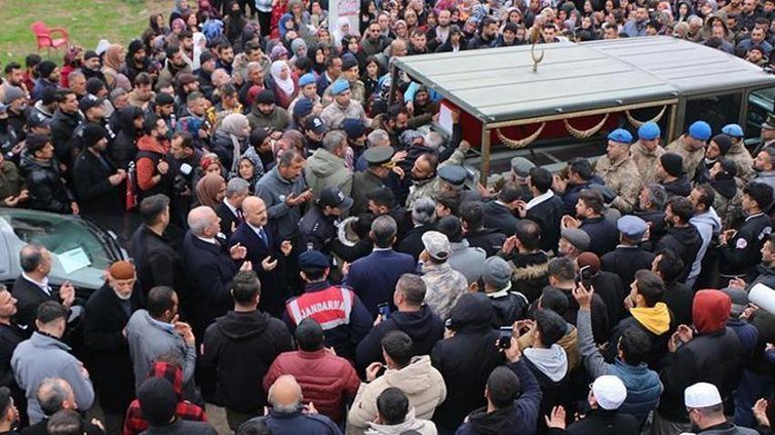 Türkiye kahramanlarını uğurladı... Pençe-Kilit şehitlerine acı veda