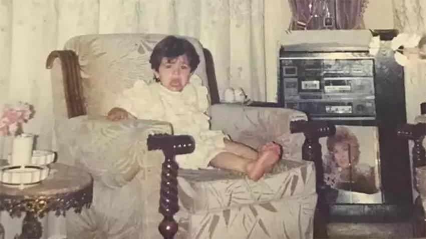 Anne olmak için gün sayıyor! Ünlü oyuncu çocukluk fotoğrafını paylaştı