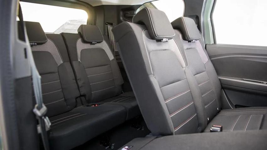 7 kişilik SUV modelde bu fiyat görülmedi: Dacia Jogger için bayiler mesai yapıyor!