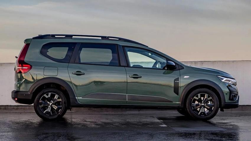 7 kişilik SUV modelde bu fiyat görülmedi: Dacia Jogger için bayiler mesai yapıyor!