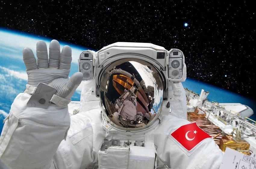 Astronotlar uzaya vardı mı, Alper Gezeravcı uzayda mı? Uzayda canlı yayın yapılacak mı, uzay istasyonu kenetlenme nedir?