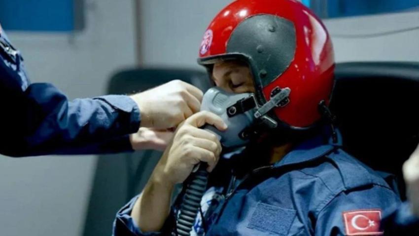 Astronotlar uzaya vardı mı, Alper Gezeravcı uzayda mı? Uzayda canlı yayın yapılacak mı, uzay istasyonu kenetlenme nedir?