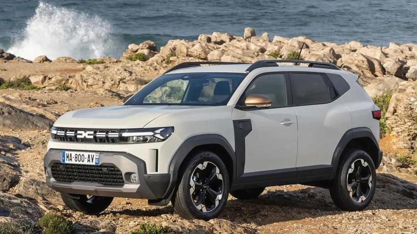 SUV modelin birincisi: Dacia Duster yeni fiyatını 2024'e ayarladı! Kimse bunu beklemezdi