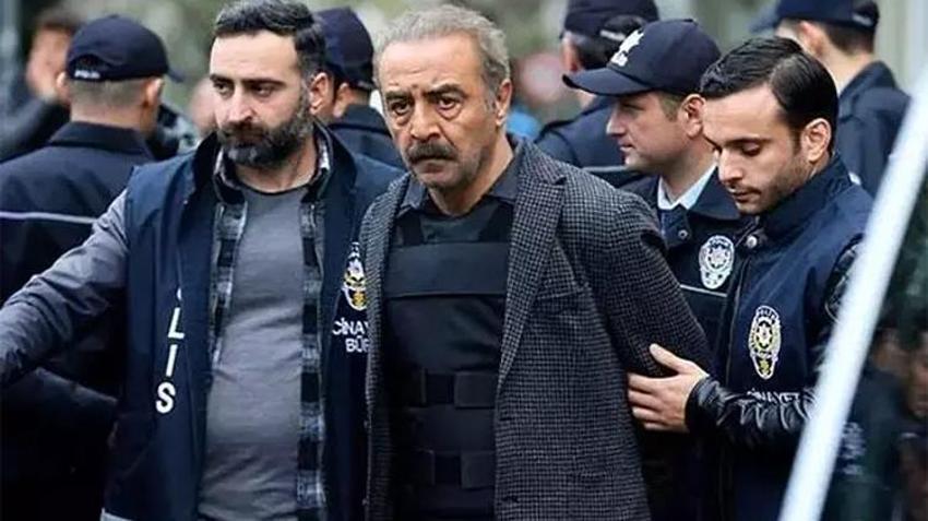 'Dilber' akımı kasıp kavuruyor! Elbisesi resmen yok sattı