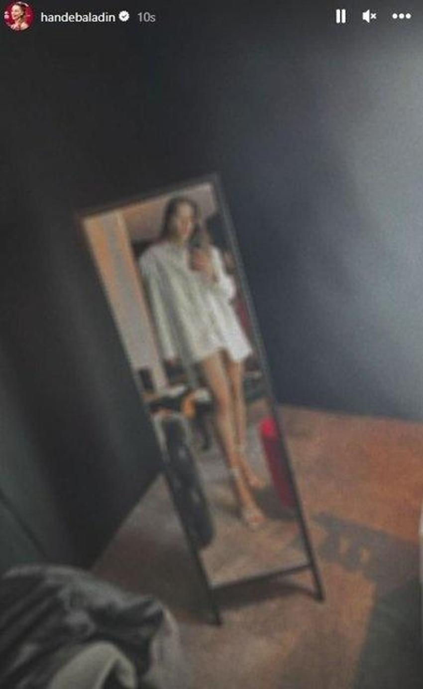 Hande Baladın, mini elbisesiyle sahneye çıktı! Ünlü voleybolcu tüm gözleri üzerinde topladı