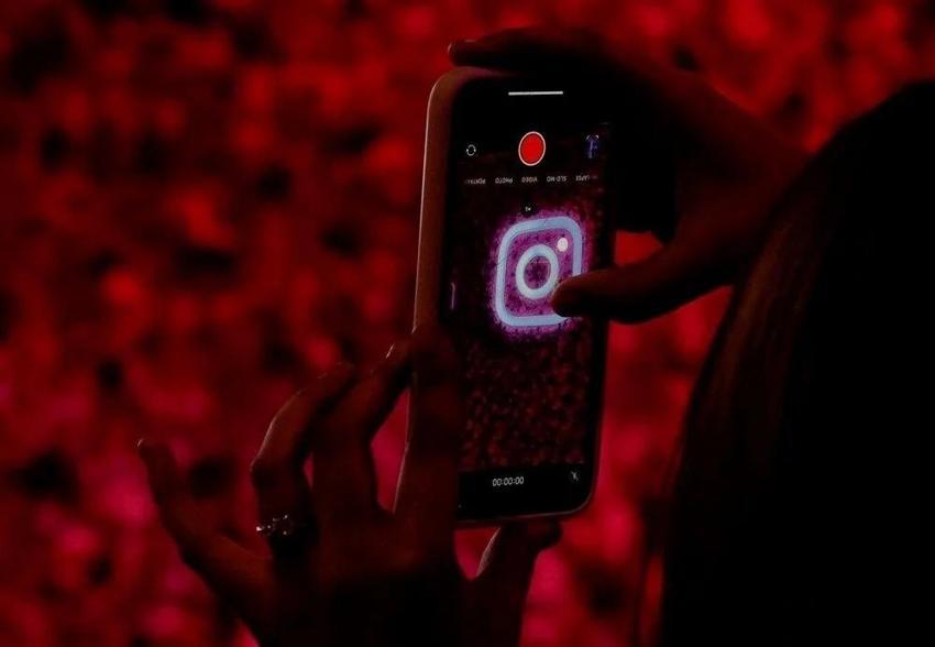 Instagram takipte neden dönemi: Takip isteği yetmez, nedenini de belirtmek zorunlu olacak!