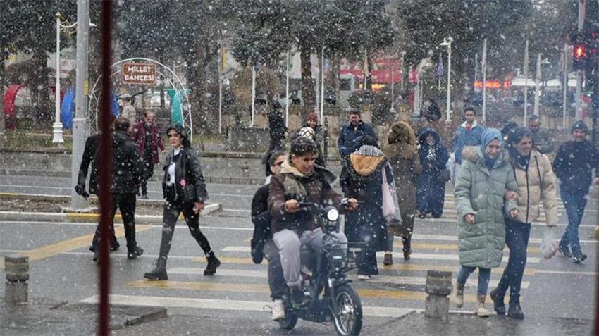 Kuvvetli ve yoğun kar yağışı uyarısı! Meteoroloji son dakika duyurdu, İşte İstanbul dahil il il hava durumu raporu