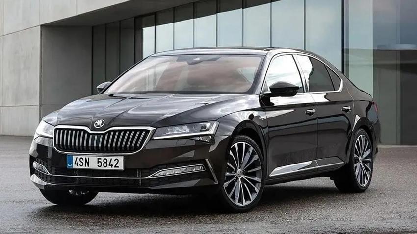 Skoda Superb fiyatlarındaki indirime bakın: Bu çılgınlık ilk kez oluyor